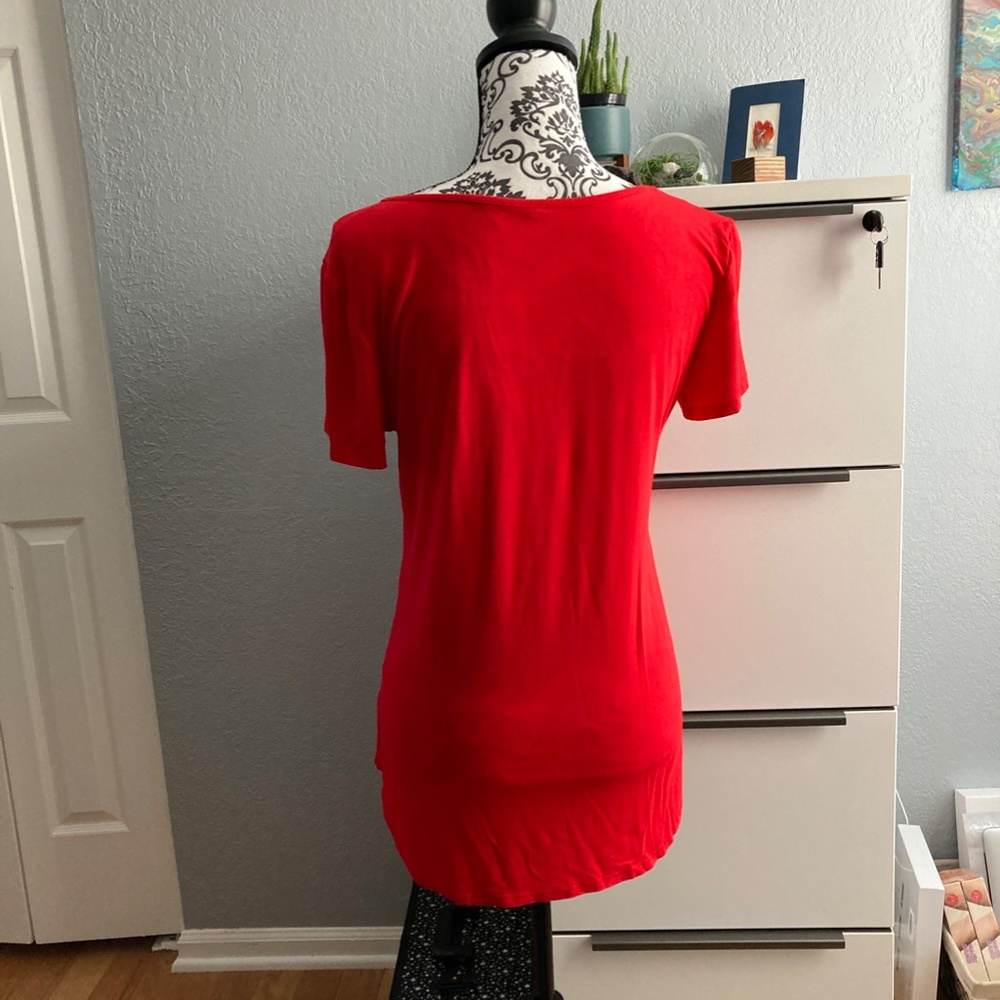 🍀 4 for $24: Lot of 3 tunic style tops, size S, red, black, white - Picture 3 of 10